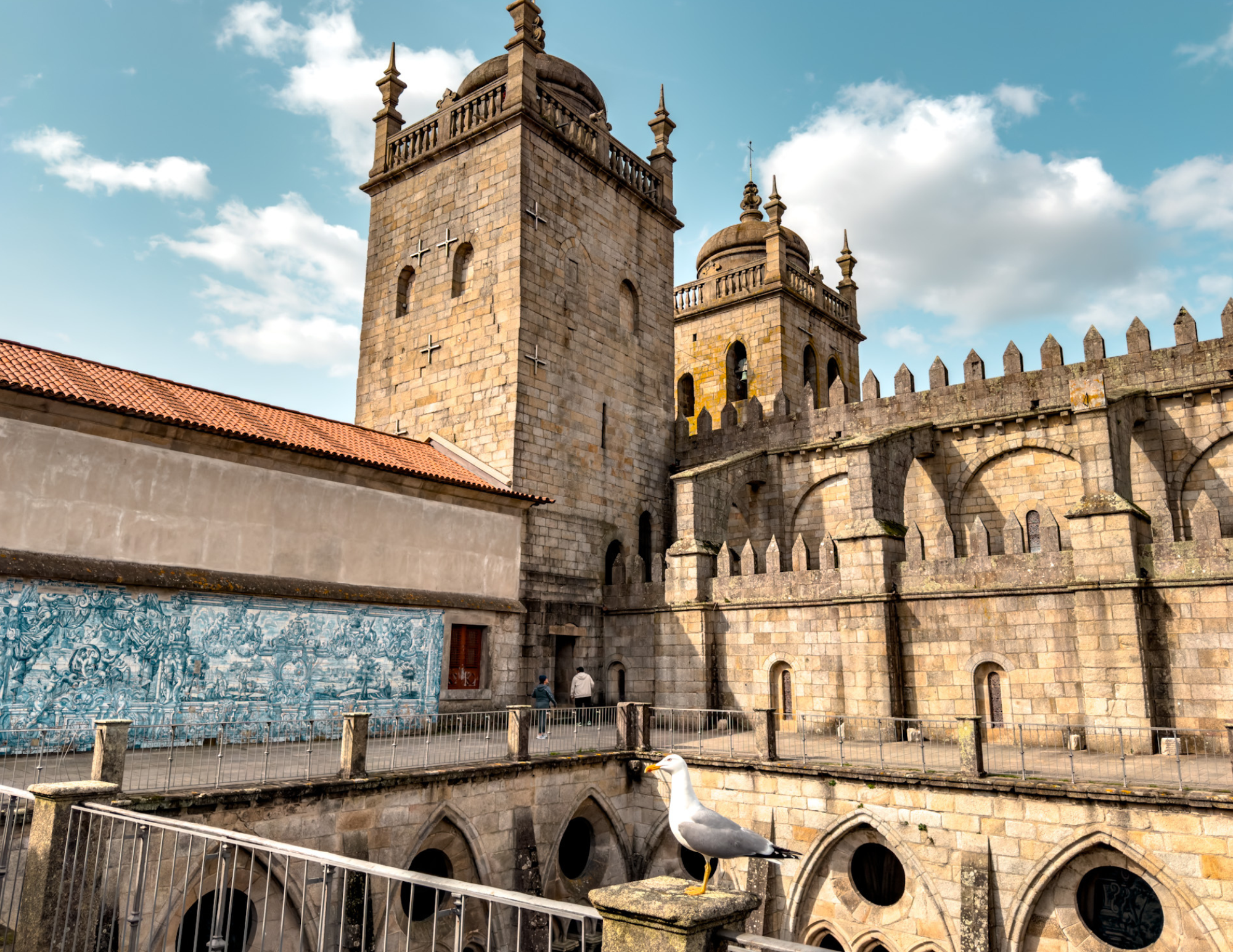 Porto Cathedral guide (7).png